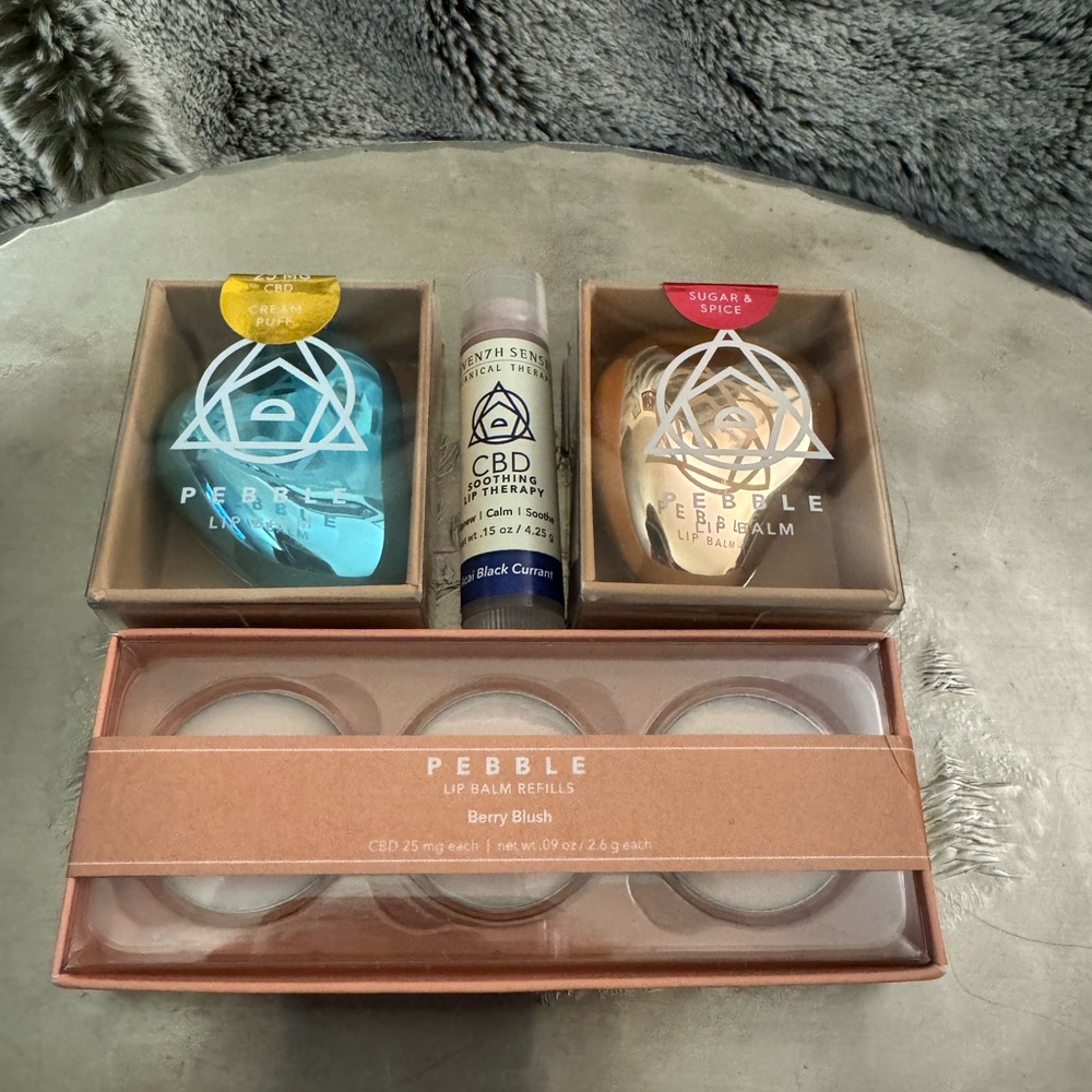 Seven7h Sense Botanical Therapy 2 Pebble Lip Balm plus refill and balm